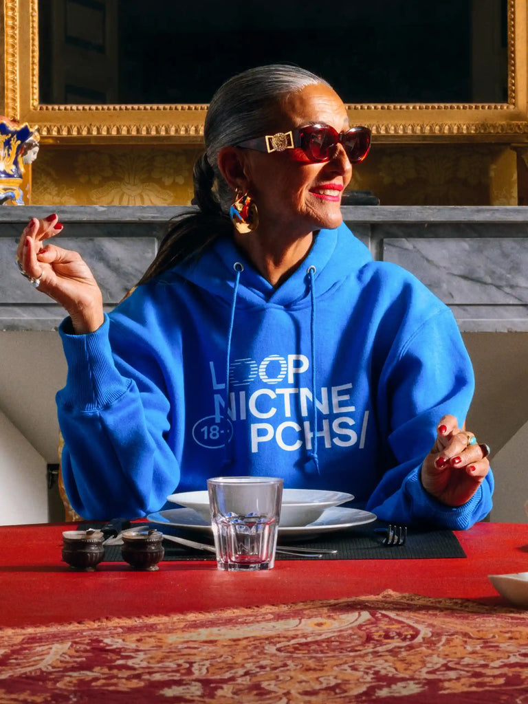 loop snus lady